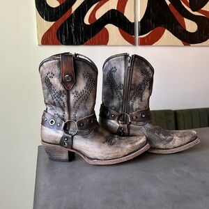 Freebird - Studded Western Cowboy Boots